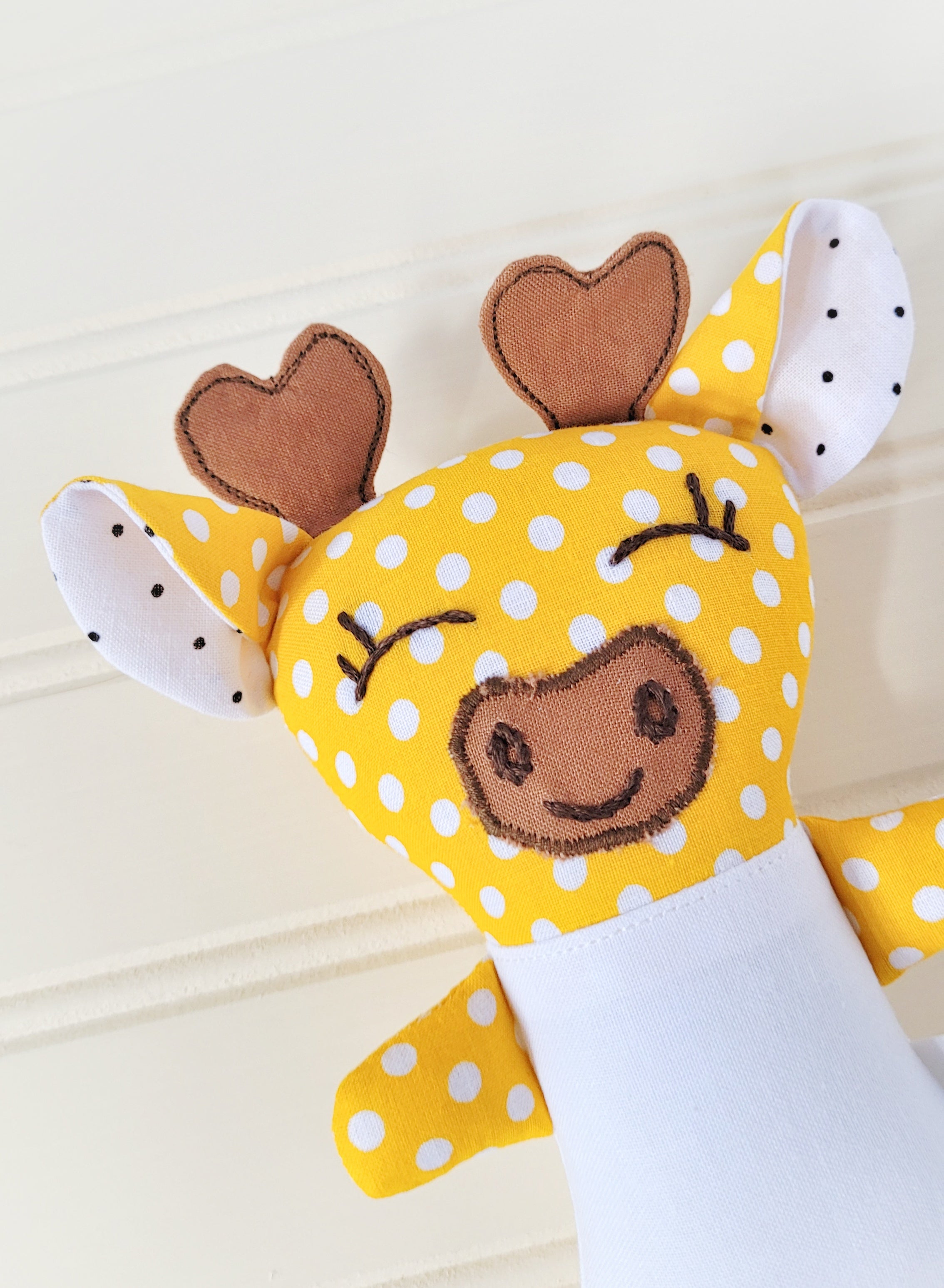 Mini Giraffe - Nursery Soft Toy - Hartelief Boutique